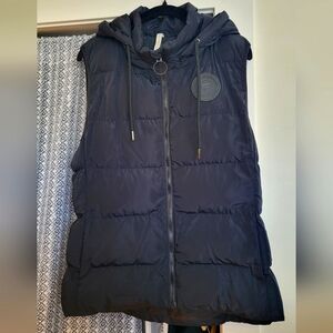 Fabletics Black Puffer Vest with detachable hood